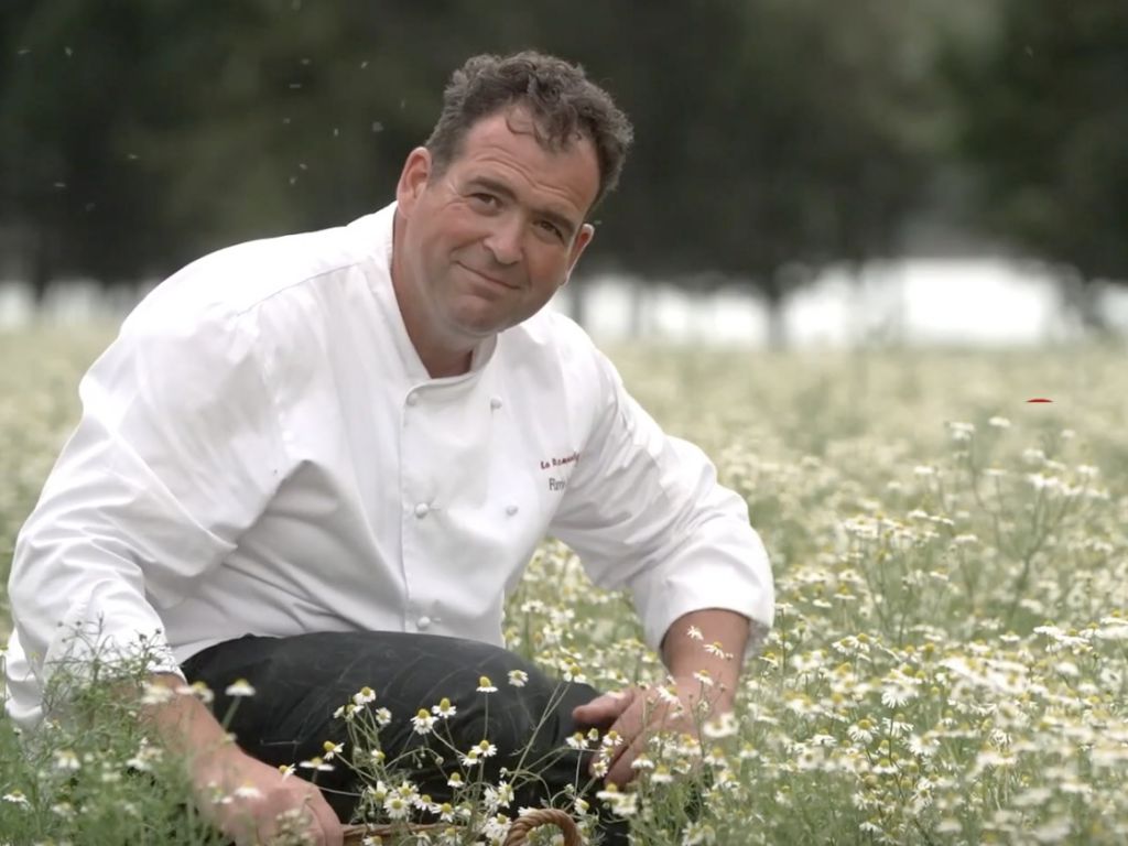 Roggen und Kastanienravioli mit Kamillenblüten und Salamais - Rezept von Flavio Lardi, Chef im Hotel La Romantica