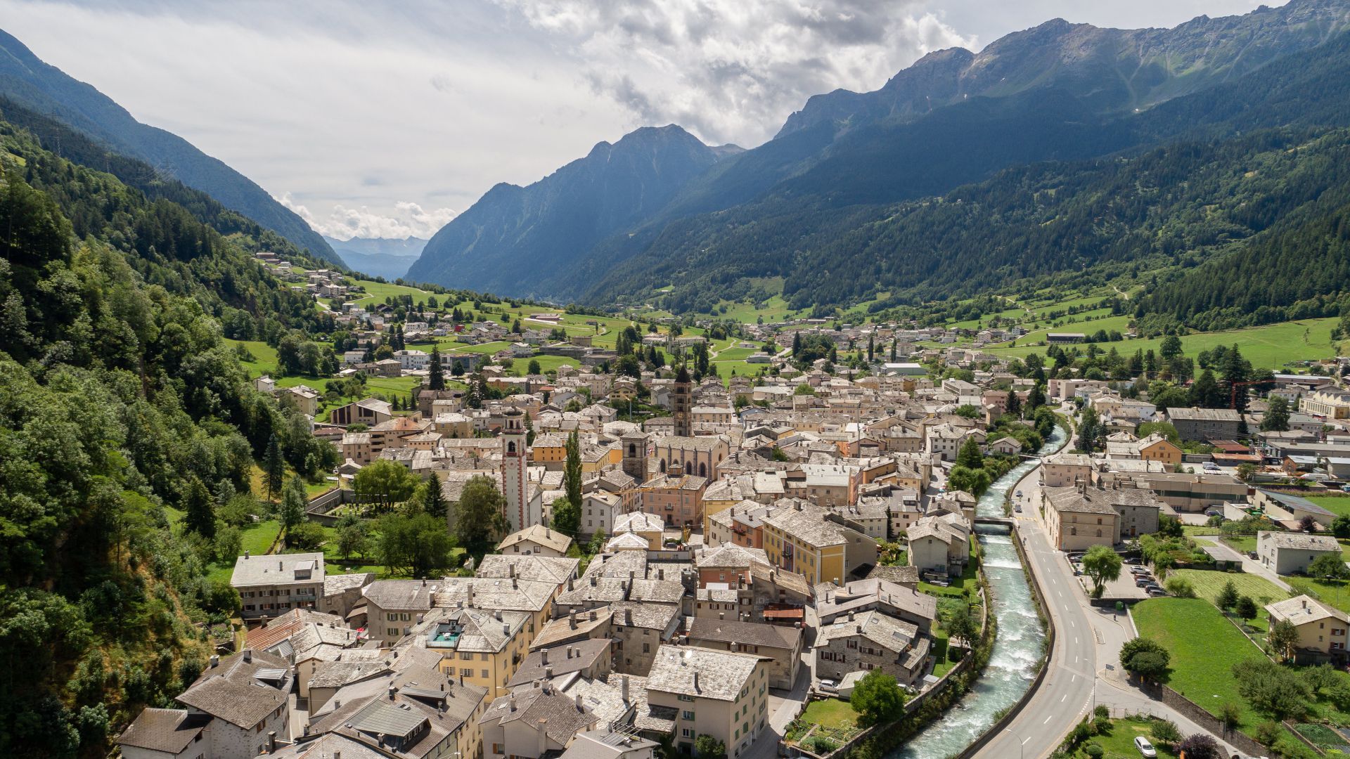 Gruyères, Saas-Fee und Valposchiavo als «Beste Tourismusdörfer» ausgezeichnet