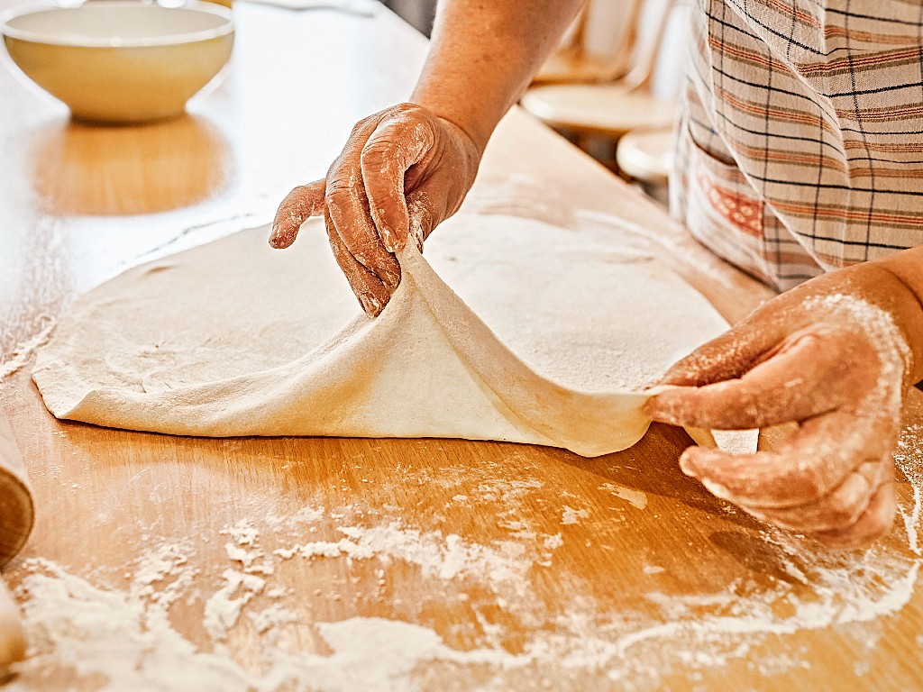 Mani in pasta: scopri la Valposchiavo cucinando con Loreta